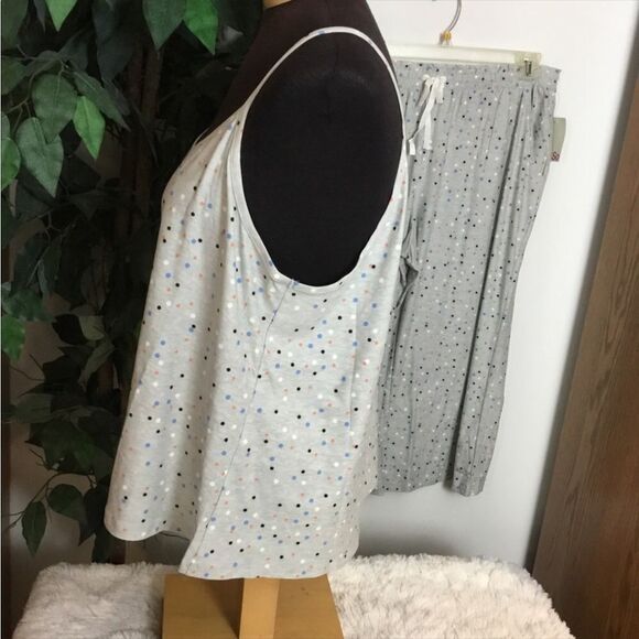 SO NWT jrs plus pajama set gray with colorful dots/cami and cropped pants set 2X - Picture 10 of 14